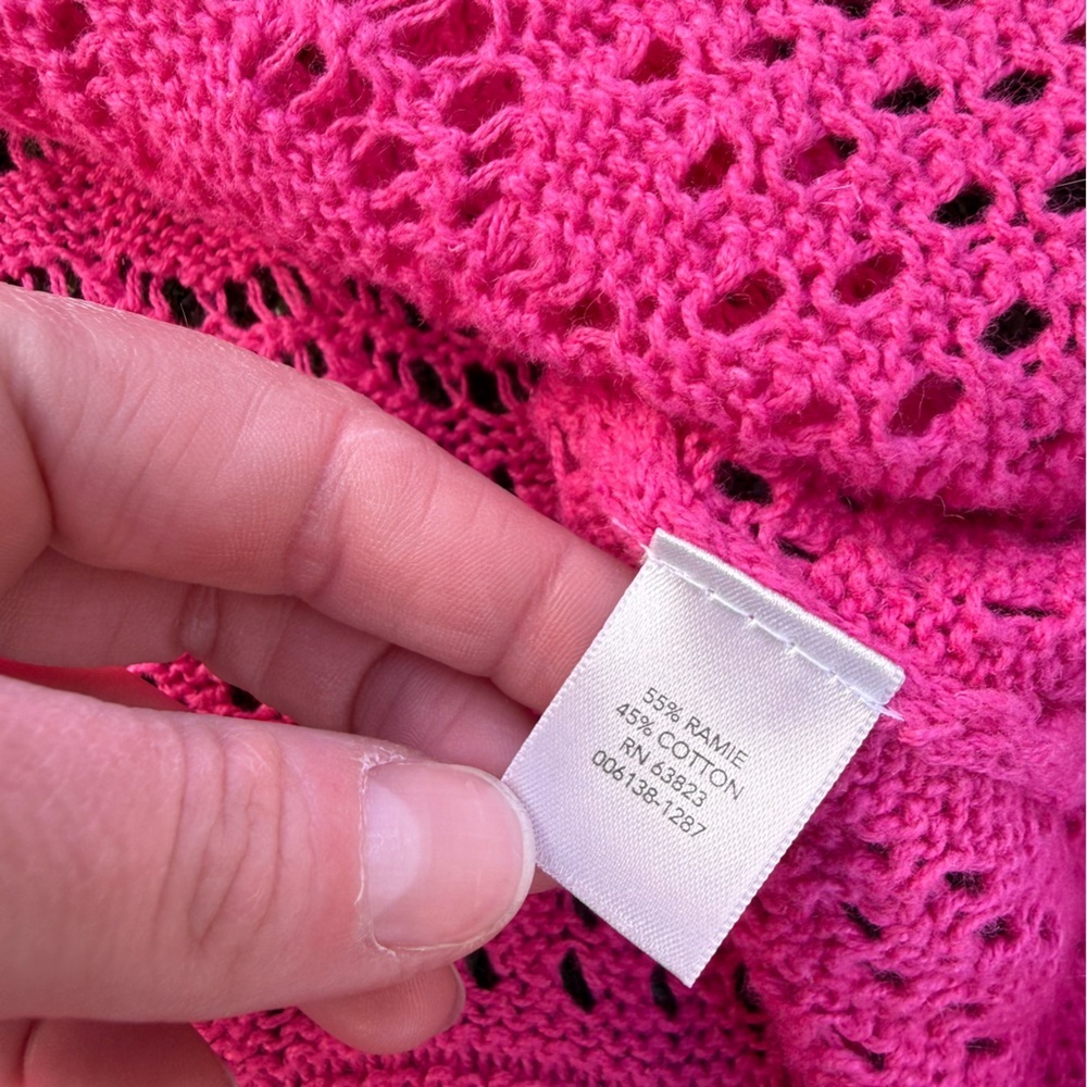 Valentine’s Day coquette pink lace crochet cardigan - Picture 4 of 5